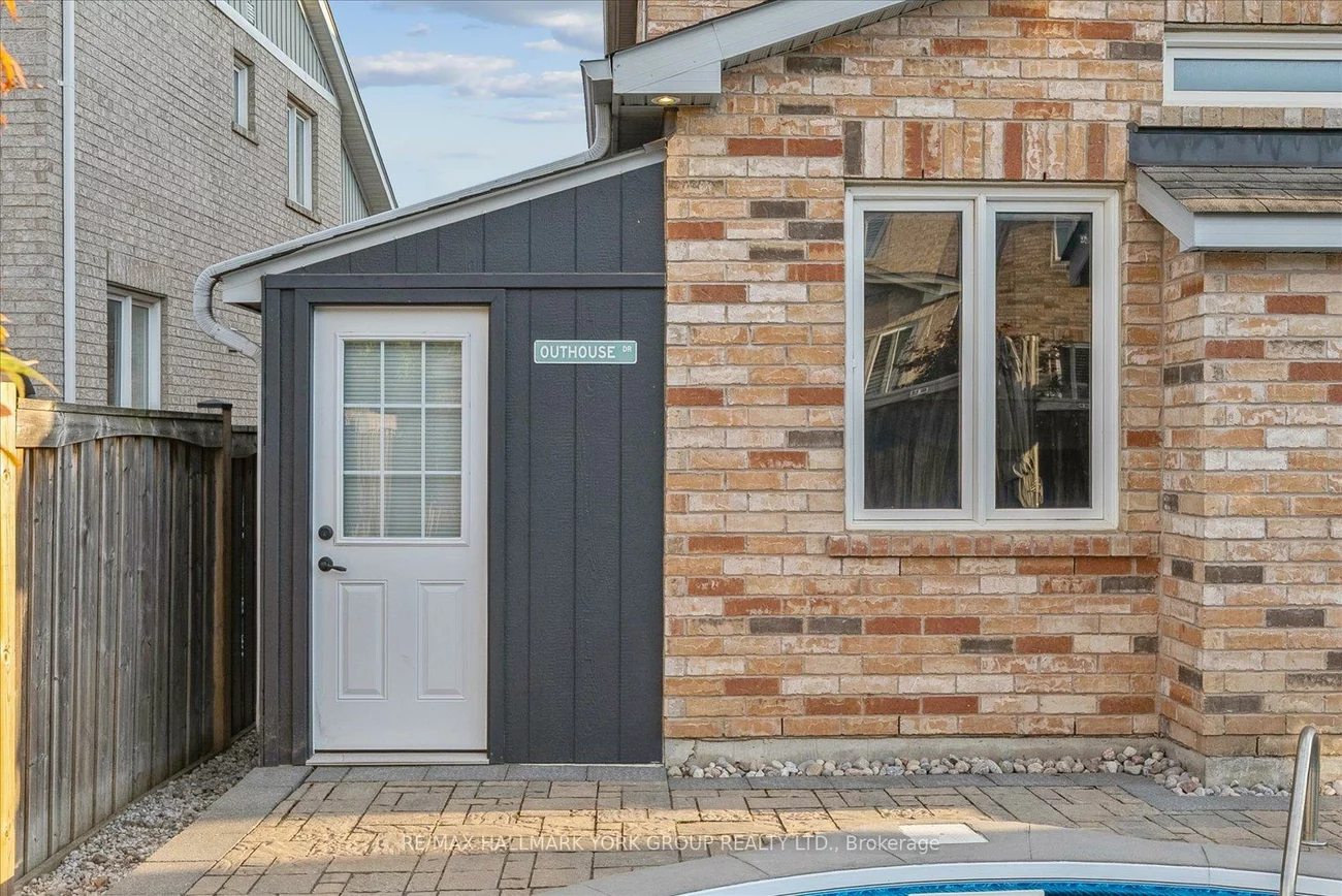 254, Meadowhawk, Bradford, Bradford West Gwillimbury