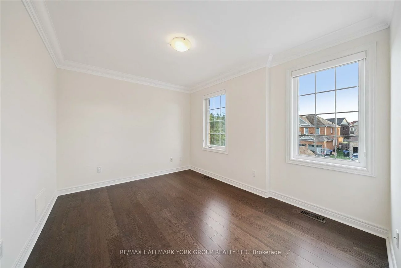 254, Meadowhawk, Bradford, Bradford West Gwillimbury