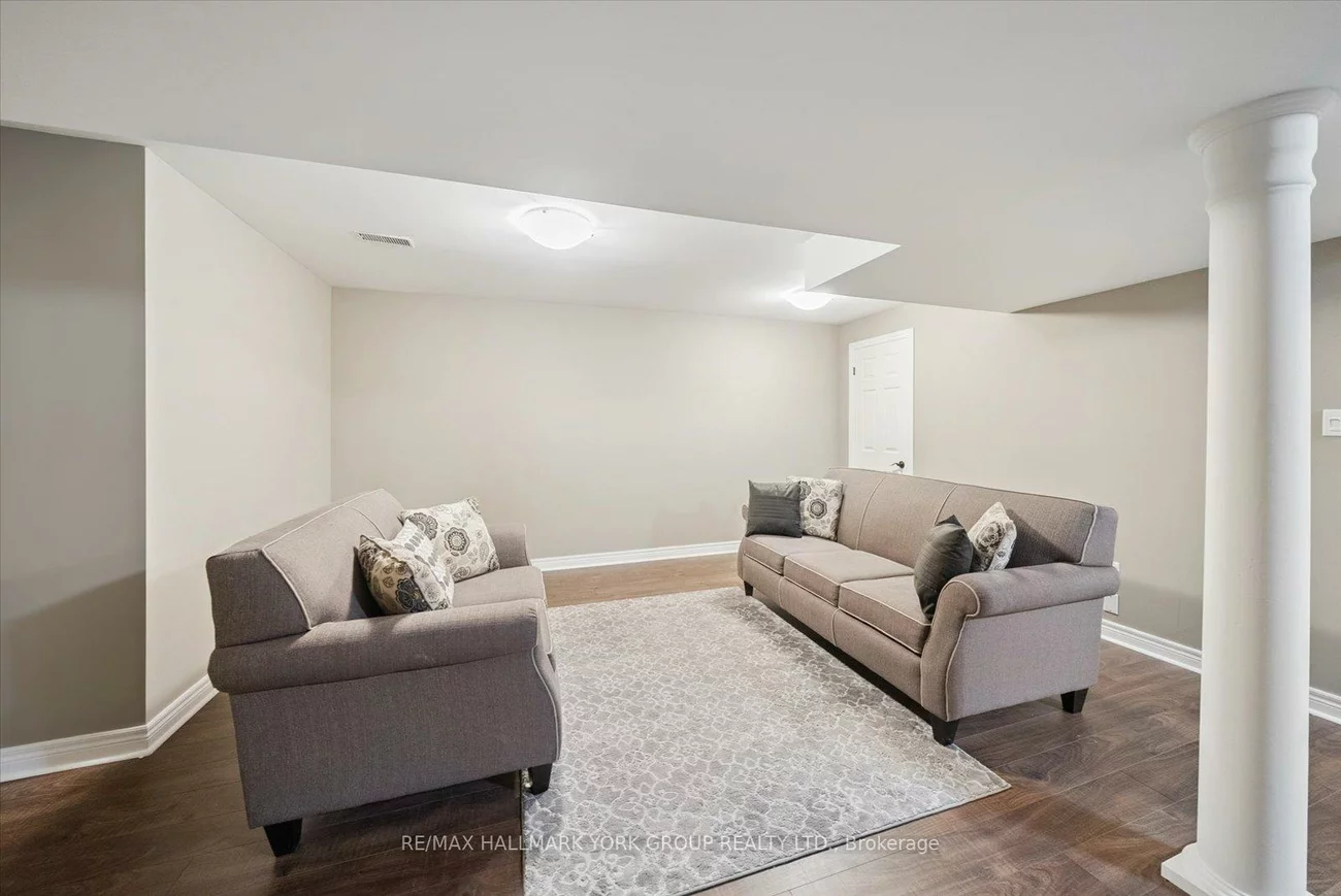 254, Meadowhawk, Bradford, Bradford West Gwillimbury