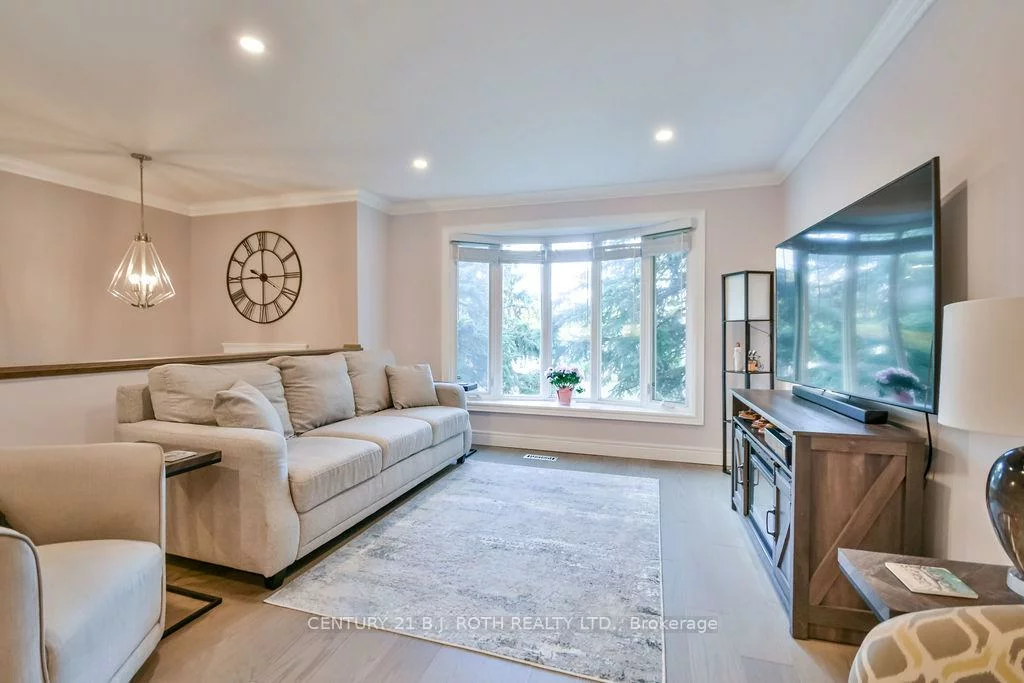 58, Collings, Bradford, Bradford West Gwillimbury