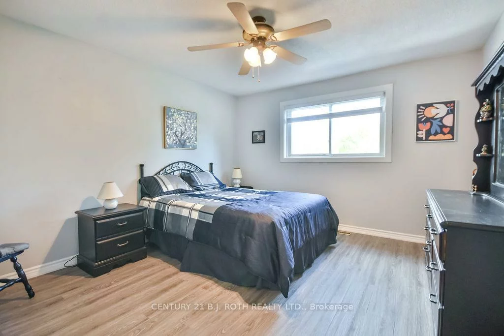 58, Collings, Bradford, Bradford West Gwillimbury