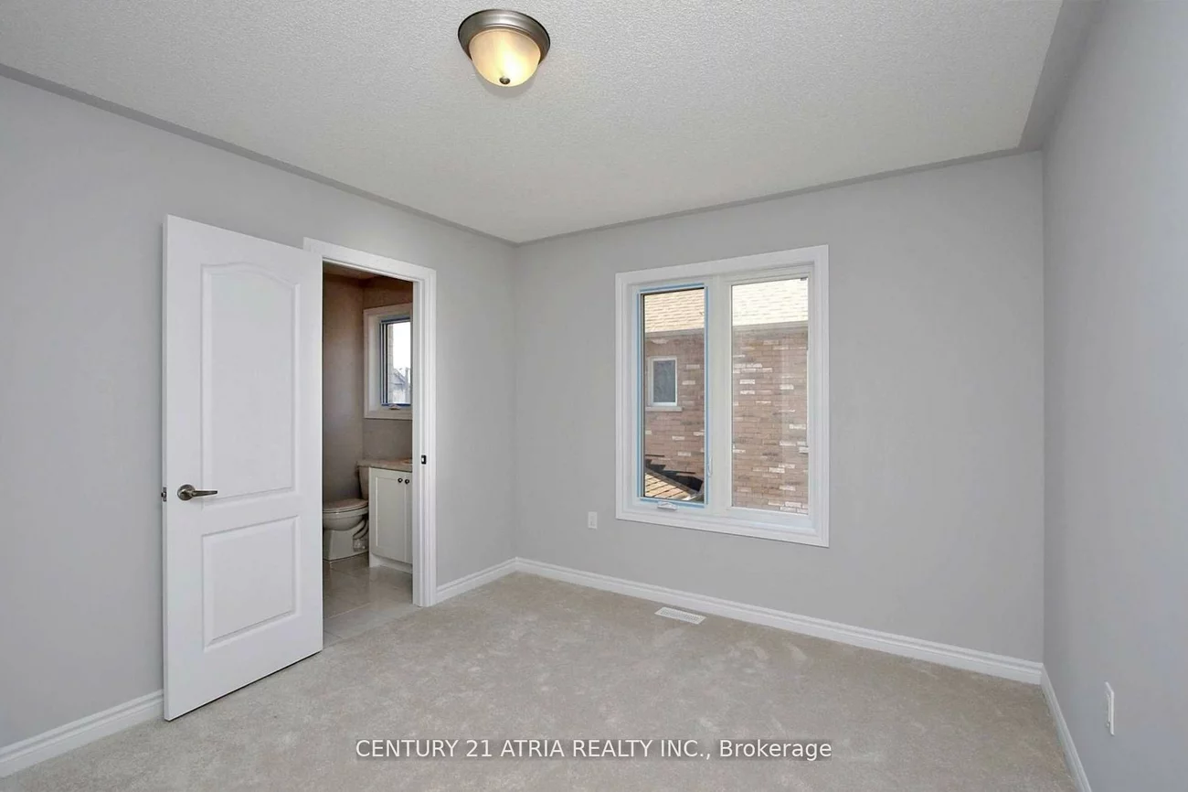 92, Sutherland, Bradford, Bradford West Gwillimbury