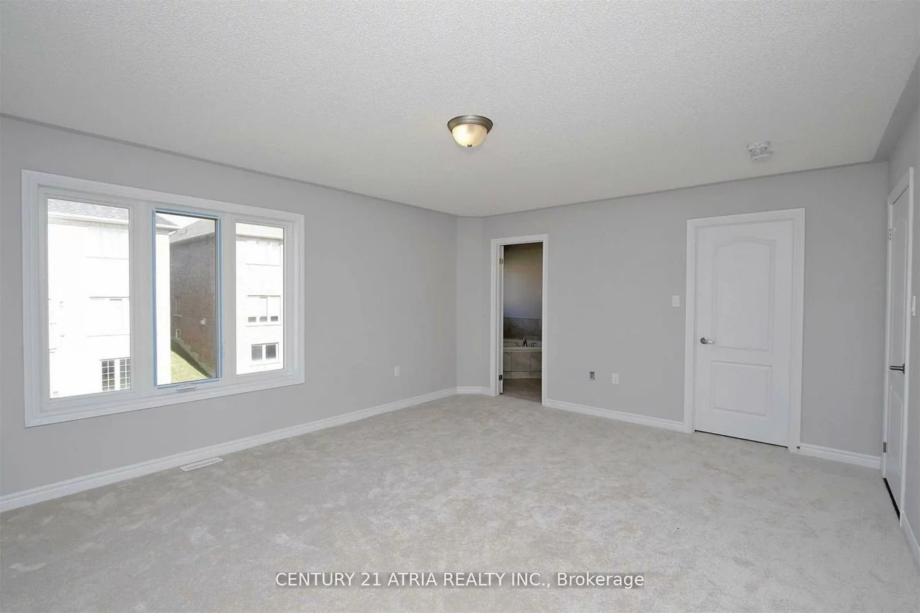 92, Sutherland, Bradford, Bradford West Gwillimbury