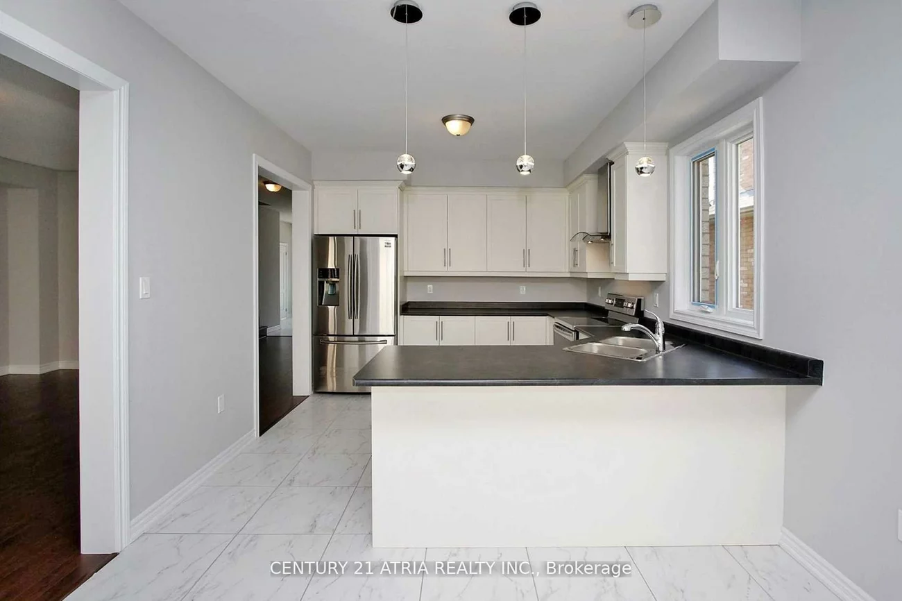 92, Sutherland, Bradford, Bradford West Gwillimbury