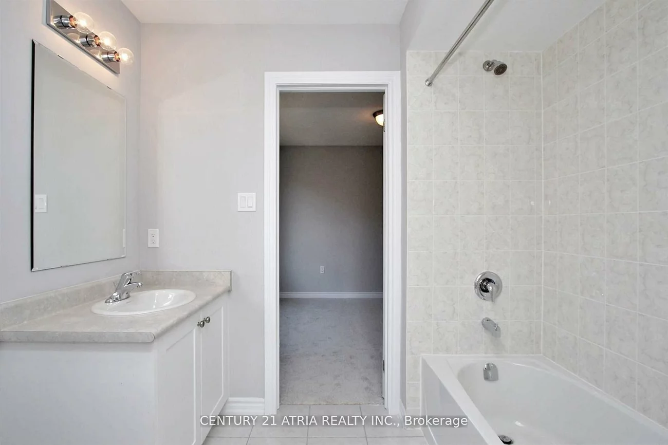 92, Sutherland, Bradford, Bradford West Gwillimbury