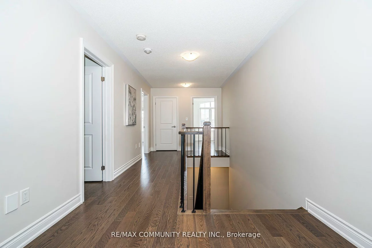 146, Wandering Glider, Bradford, Bradford West Gwillimbury