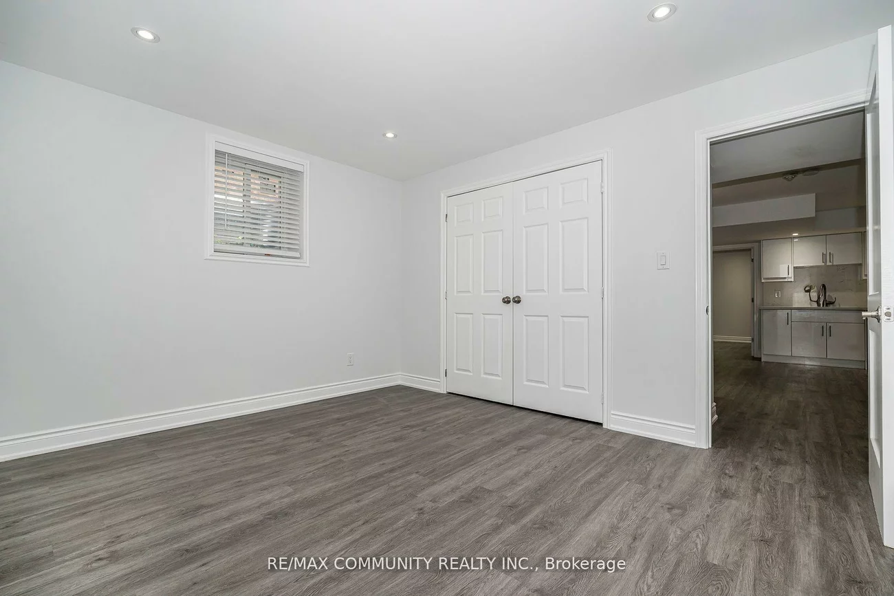 146, Wandering Glider, Bradford, Bradford West Gwillimbury