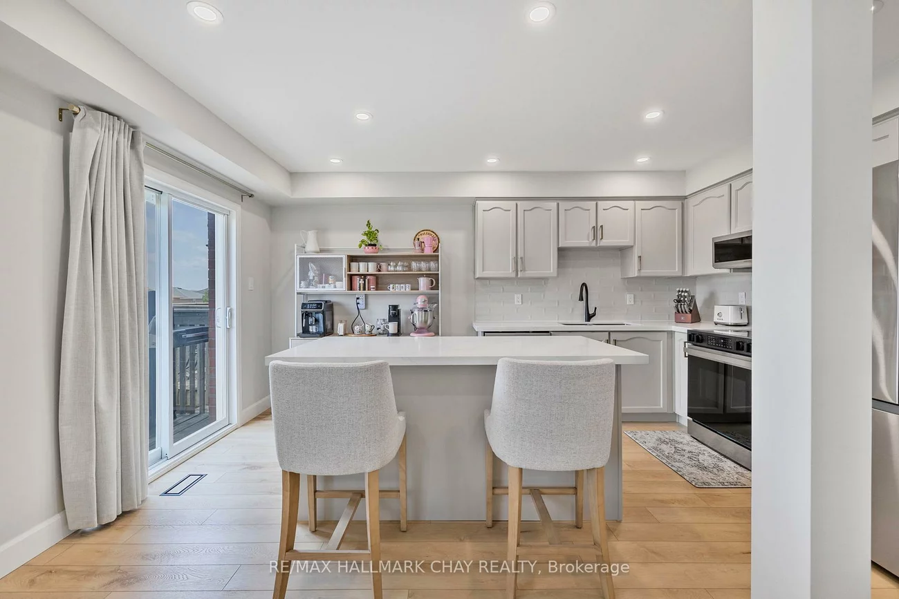 23, Smith, Bradford, Bradford West Gwillimbury