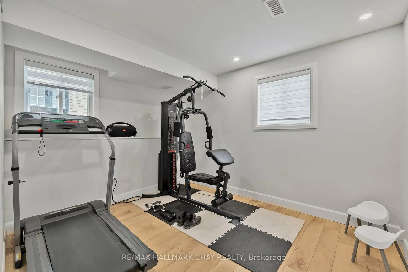 23, Smith, Bradford, Bradford West Gwillimbury