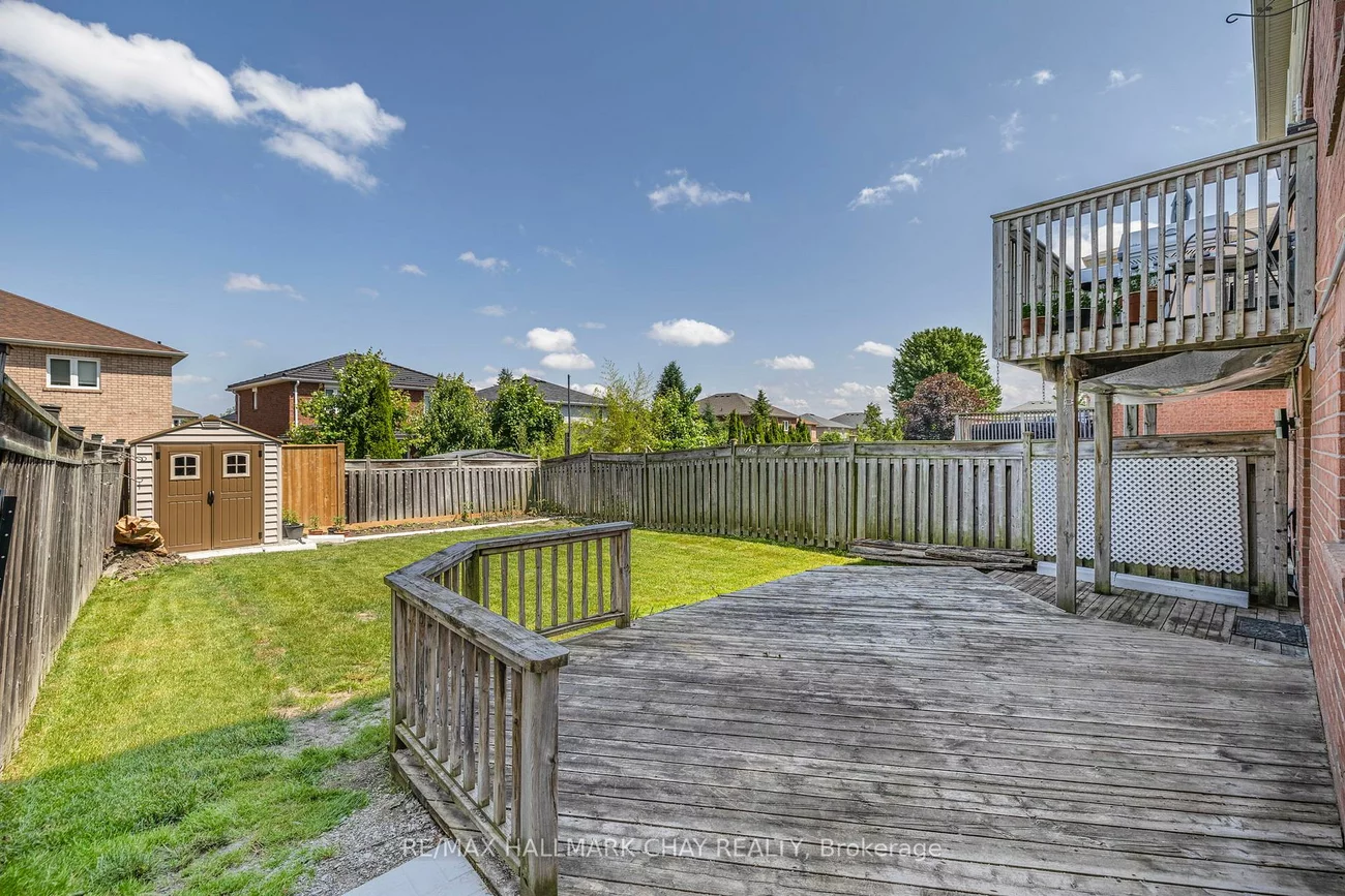 23, Smith, Bradford, Bradford West Gwillimbury