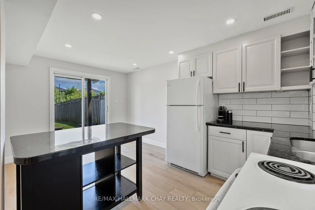 23, Smith, Bradford, Bradford West Gwillimbury