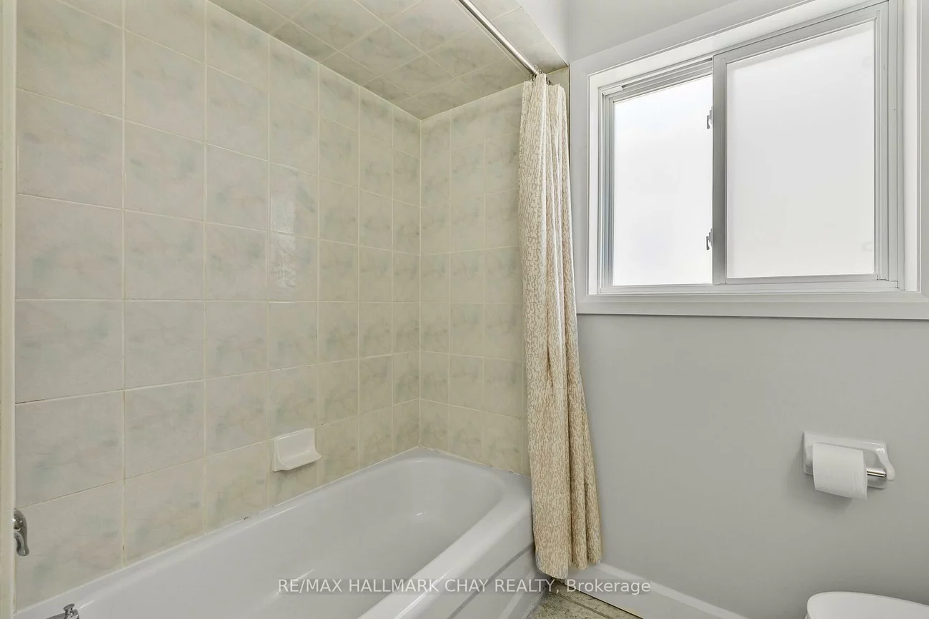 23, Smith, Bradford, Bradford West Gwillimbury