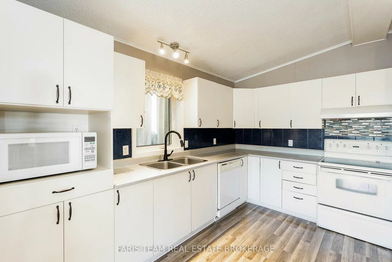 13, Sunrise, Rural Bradford West Gwillimbury, Bradford West Gwillimbury