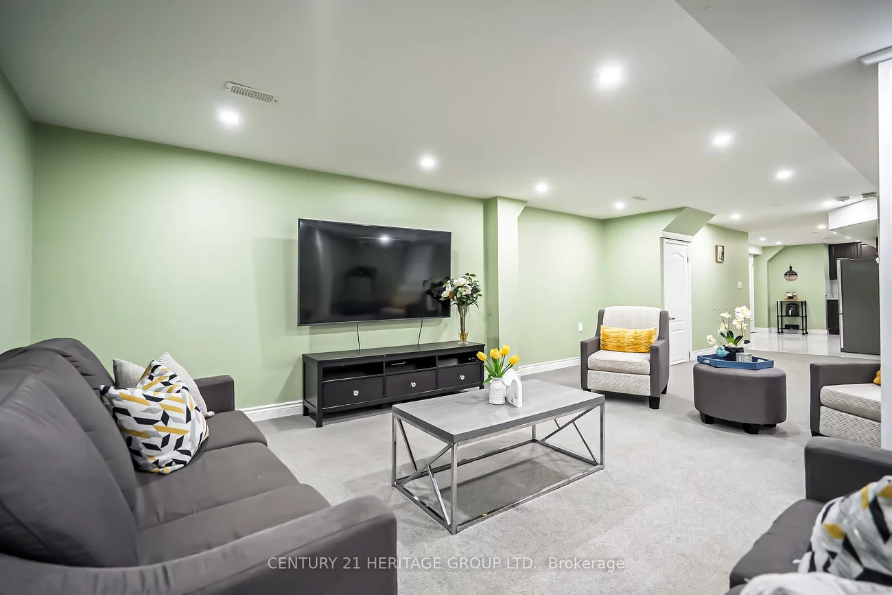 89, Sutherland, Bradford, Bradford West Gwillimbury