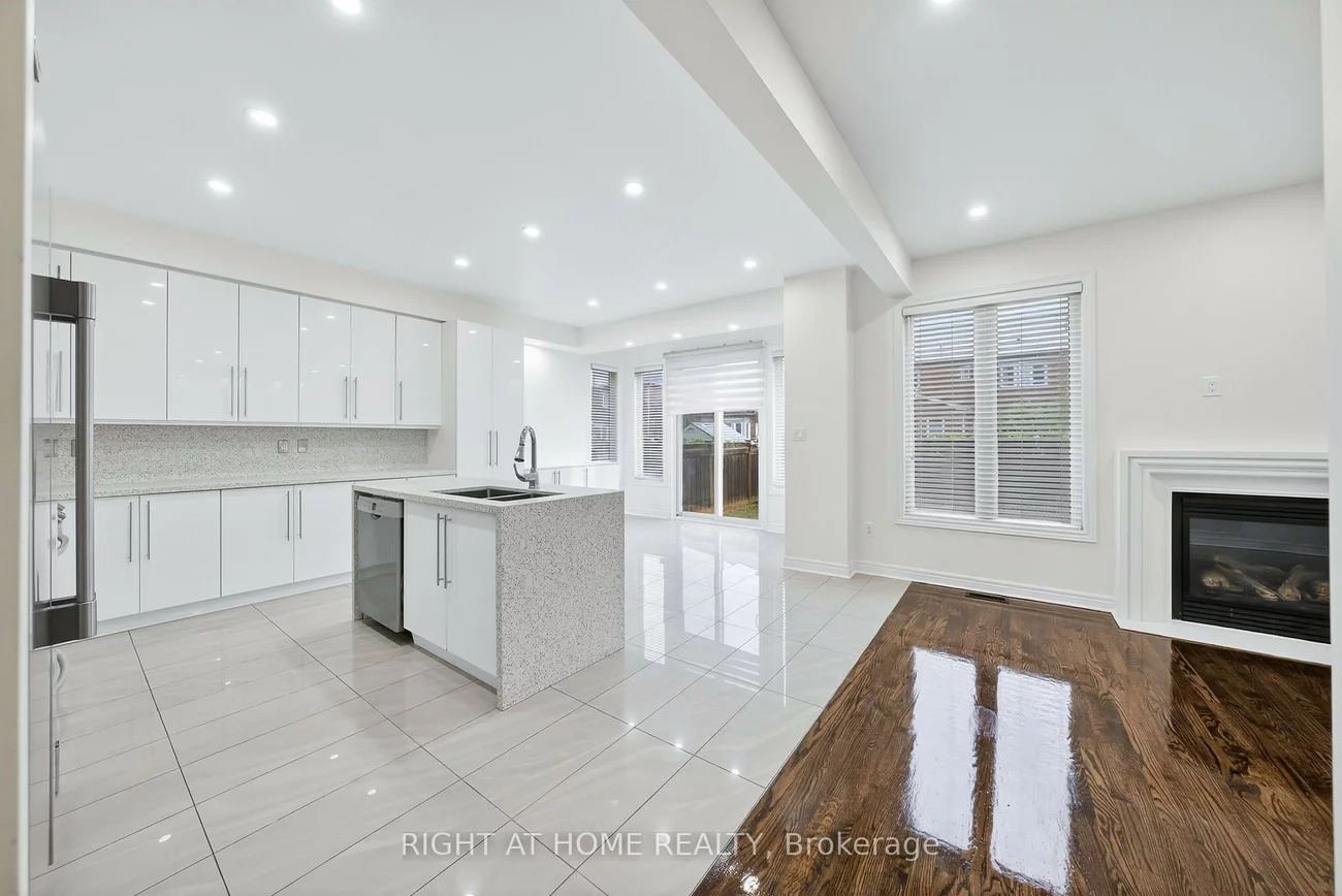 193, Blue Dasher, Bradford, Bradford West Gwillimbury