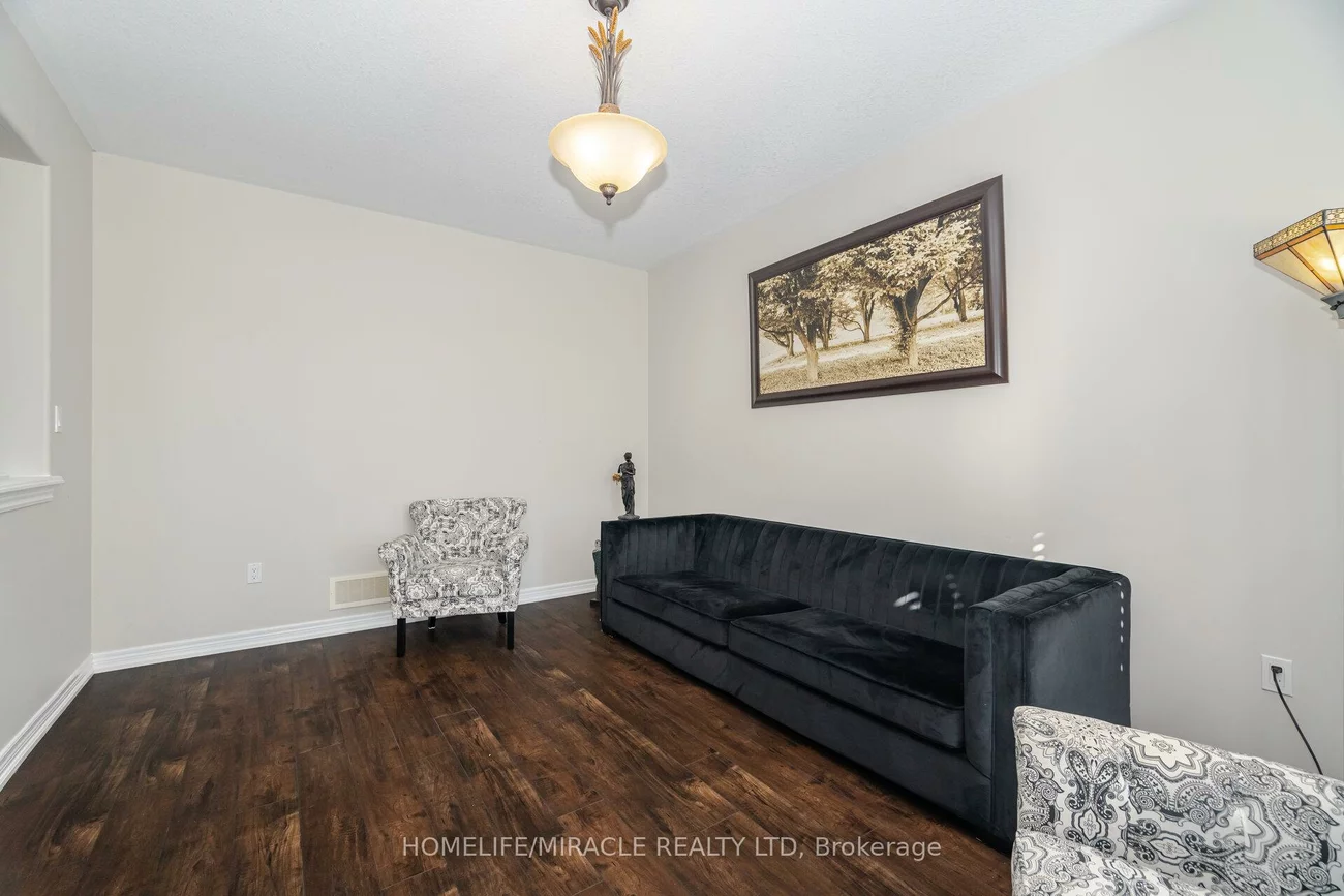 57, Bronze, Bradford, Bradford West Gwillimbury