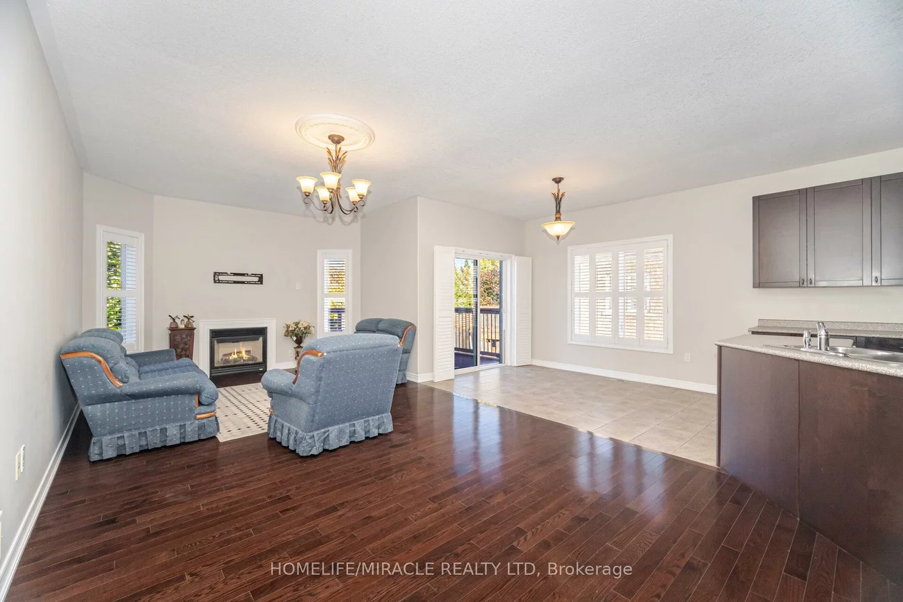 57, Bronze, Bradford, Bradford West Gwillimbury