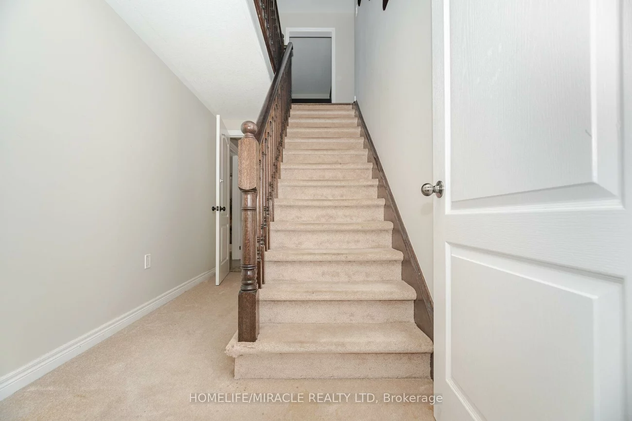 57, Bronze, Bradford, Bradford West Gwillimbury