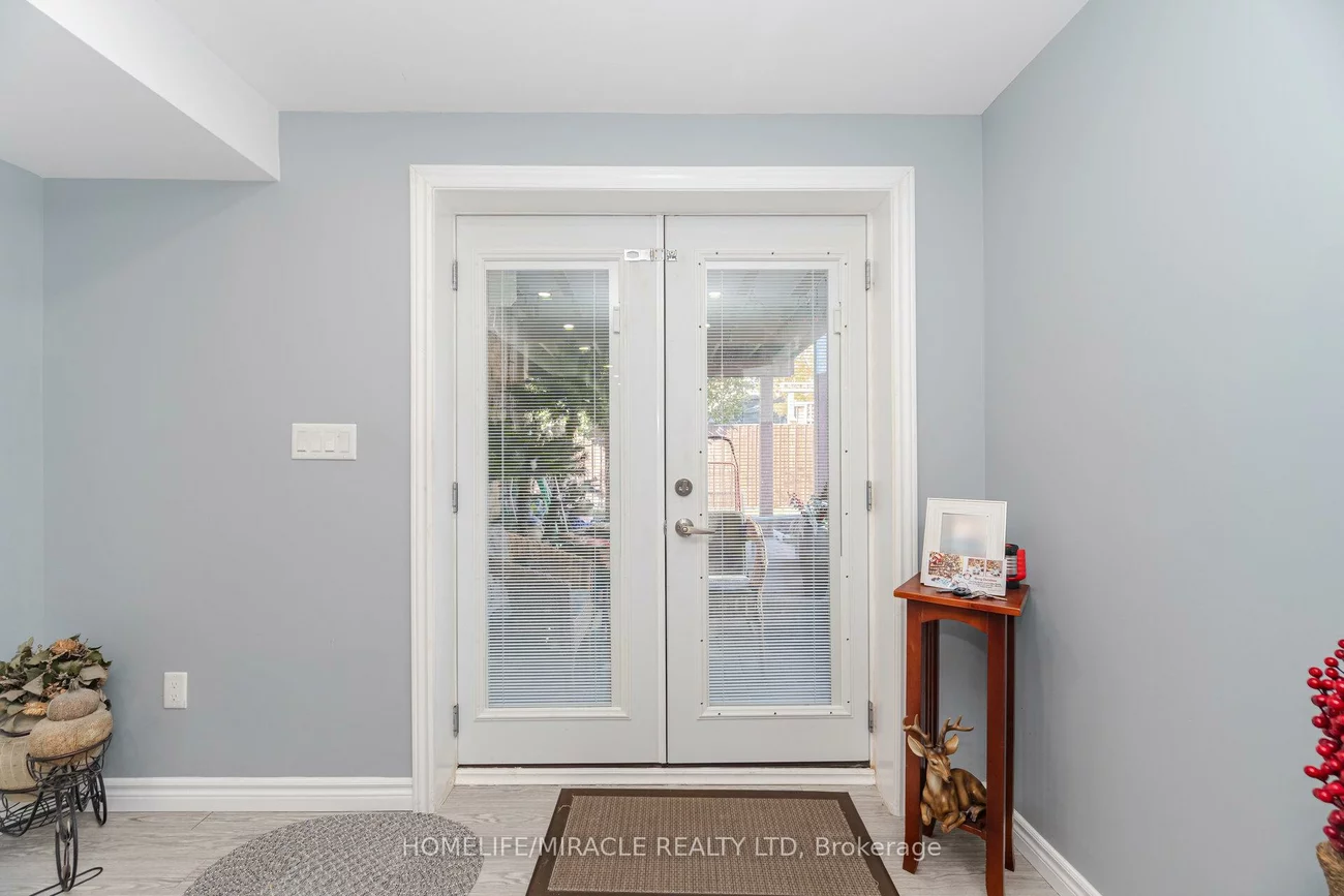 57, Bronze, Bradford, Bradford West Gwillimbury