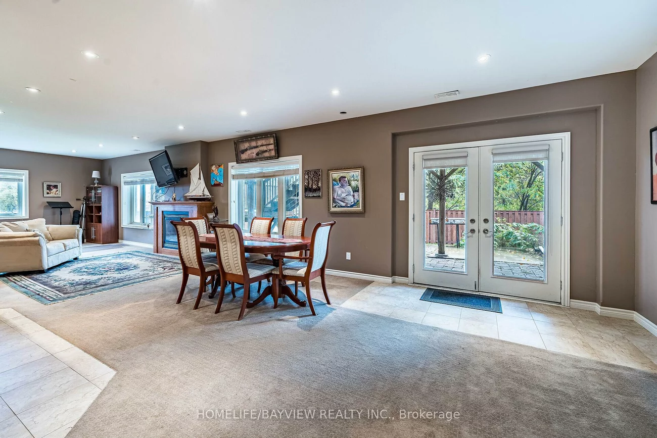 202, John, Bradford, Bradford West Gwillimbury