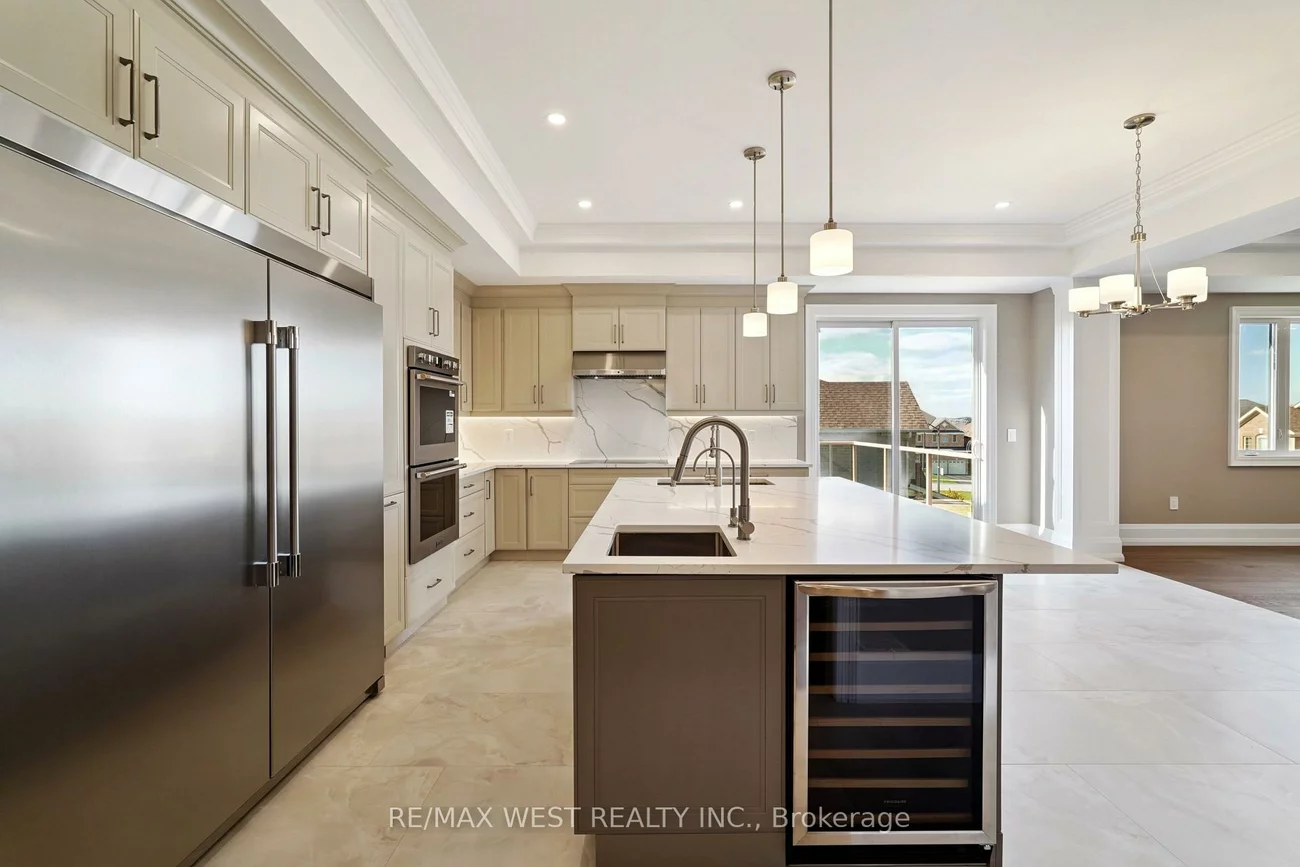 29, W Dykie, Bradford, Bradford West Gwillimbury