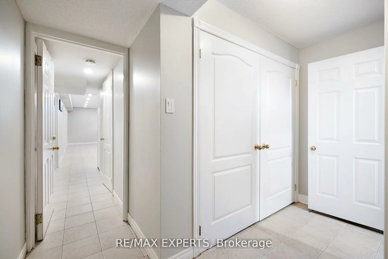 14, Aishford, Bradford, Bradford West Gwillimbury