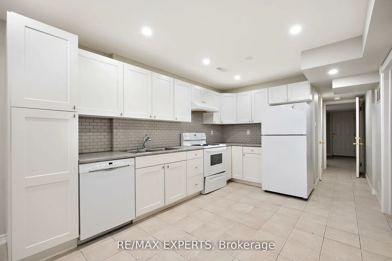 14, Aishford, Bradford, Bradford West Gwillimbury