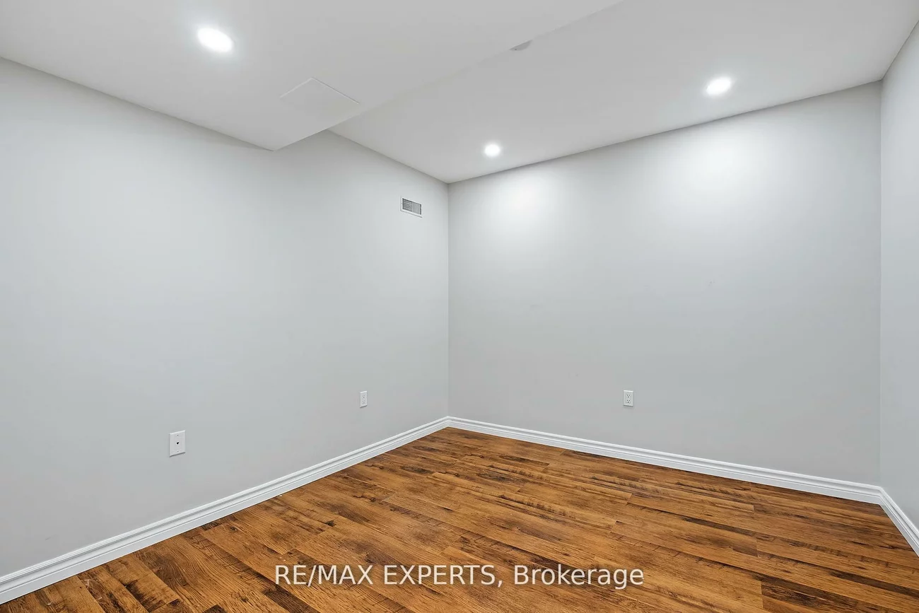 14, Aishford, Bradford, Bradford West Gwillimbury