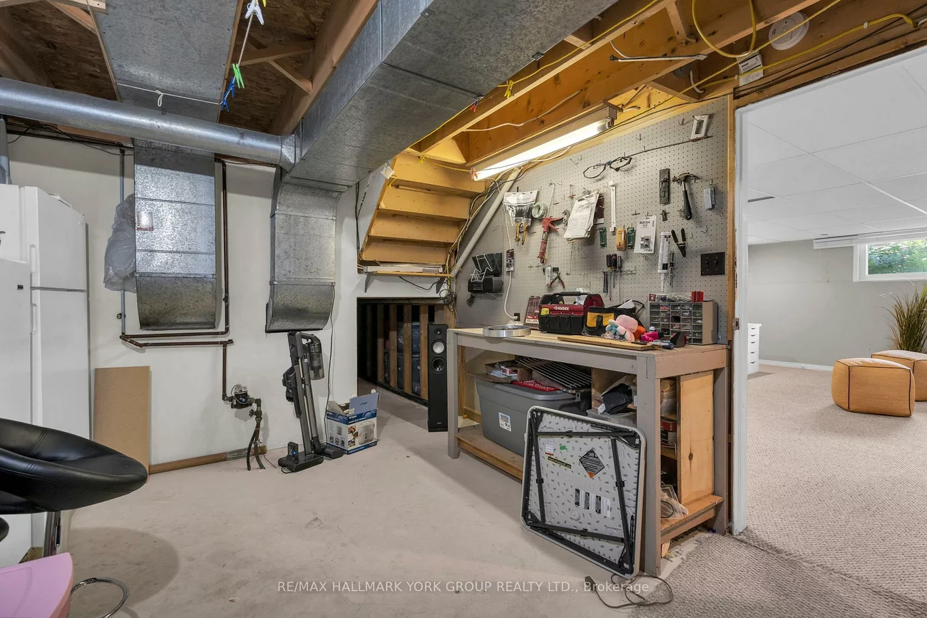 103, Wood, Bradford, Bradford West Gwillimbury