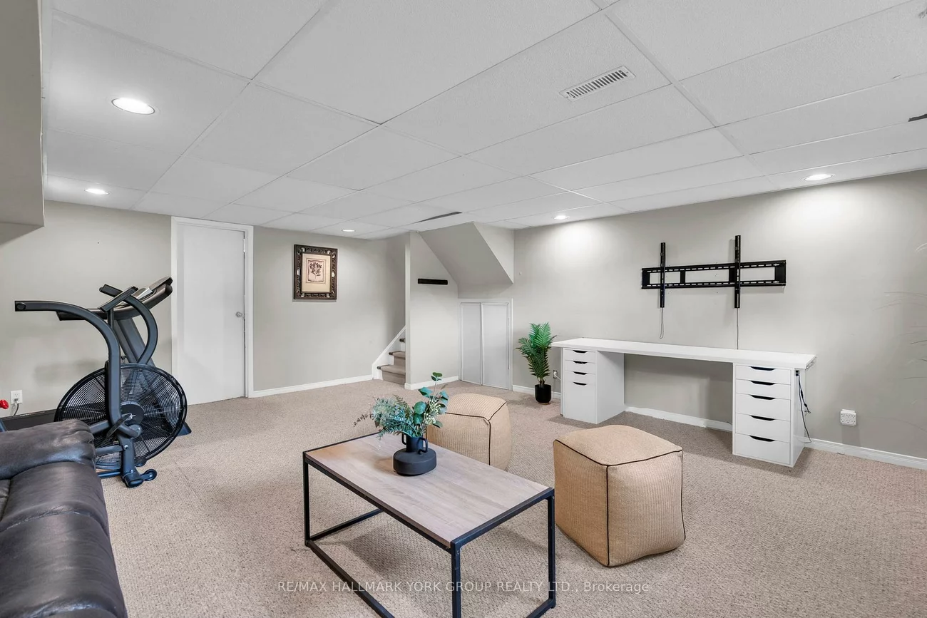 103, Wood, Bradford, Bradford West Gwillimbury