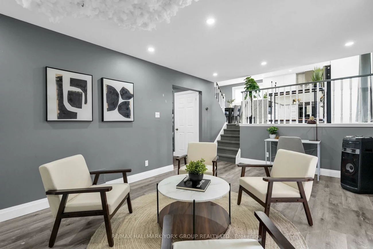 103, Wood, Bradford, Bradford West Gwillimbury