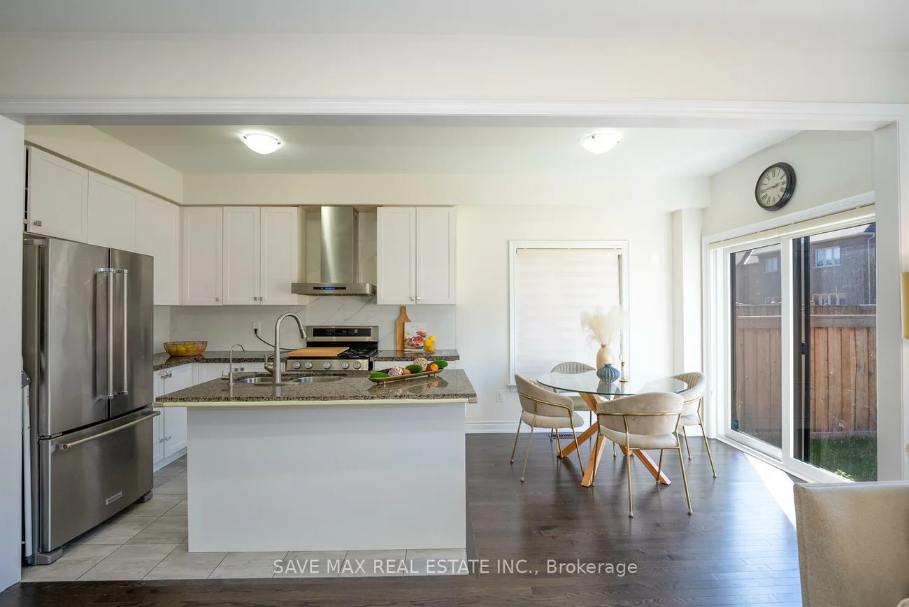 163, Sutherland, Bradford, Bradford West Gwillimbury