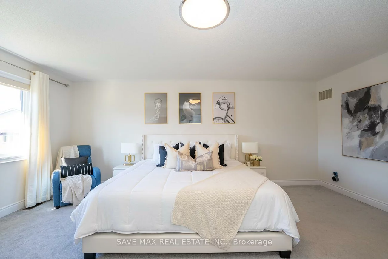 163, Sutherland, Bradford, Bradford West Gwillimbury