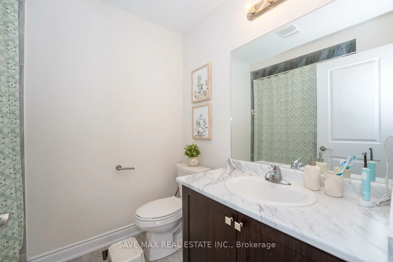 163, Sutherland, Bradford, Bradford West Gwillimbury