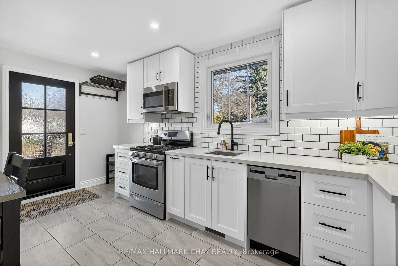 104, Kulpin, Bradford, Bradford West Gwillimbury