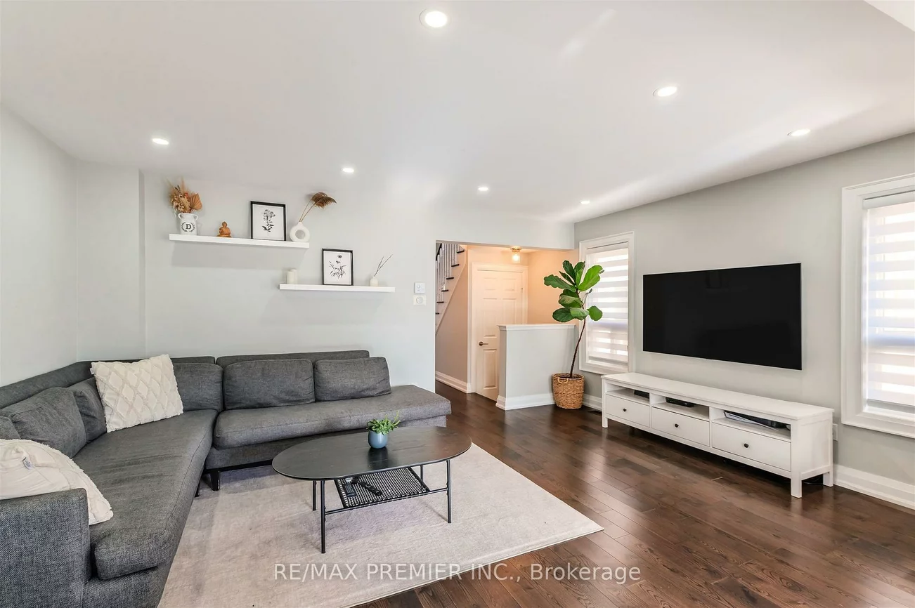 218, Orr, Bradford, Bradford West Gwillimbury