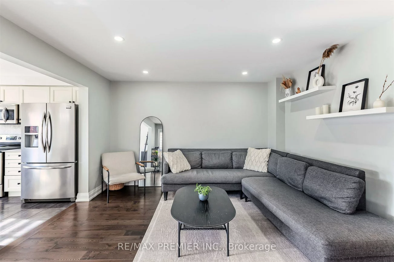 218, Orr, Bradford, Bradford West Gwillimbury