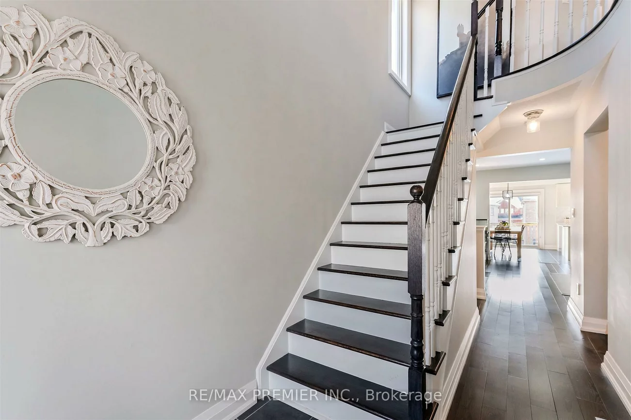 218, Orr, Bradford, Bradford West Gwillimbury