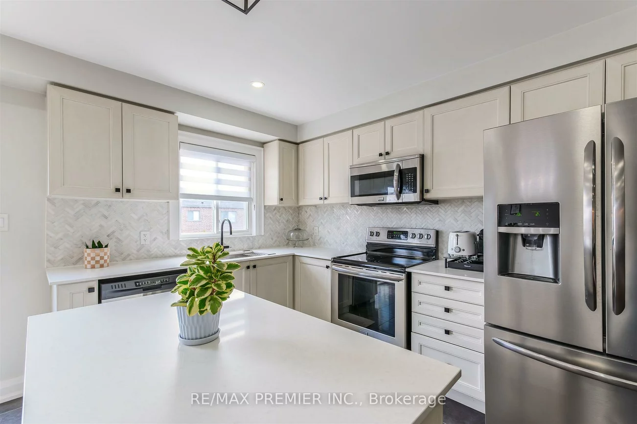 218, Orr, Bradford, Bradford West Gwillimbury