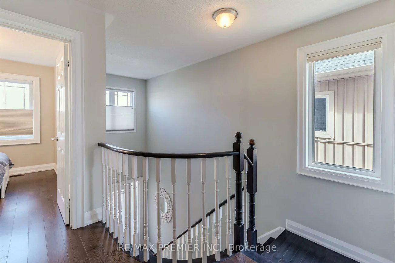 218, Orr, Bradford, Bradford West Gwillimbury