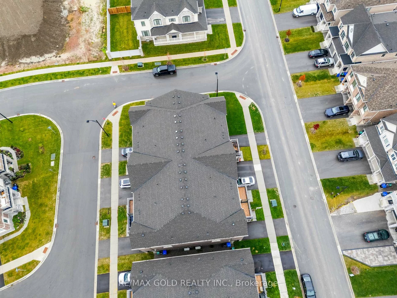 47, Montrose, Bradford, Bradford West Gwillimbury