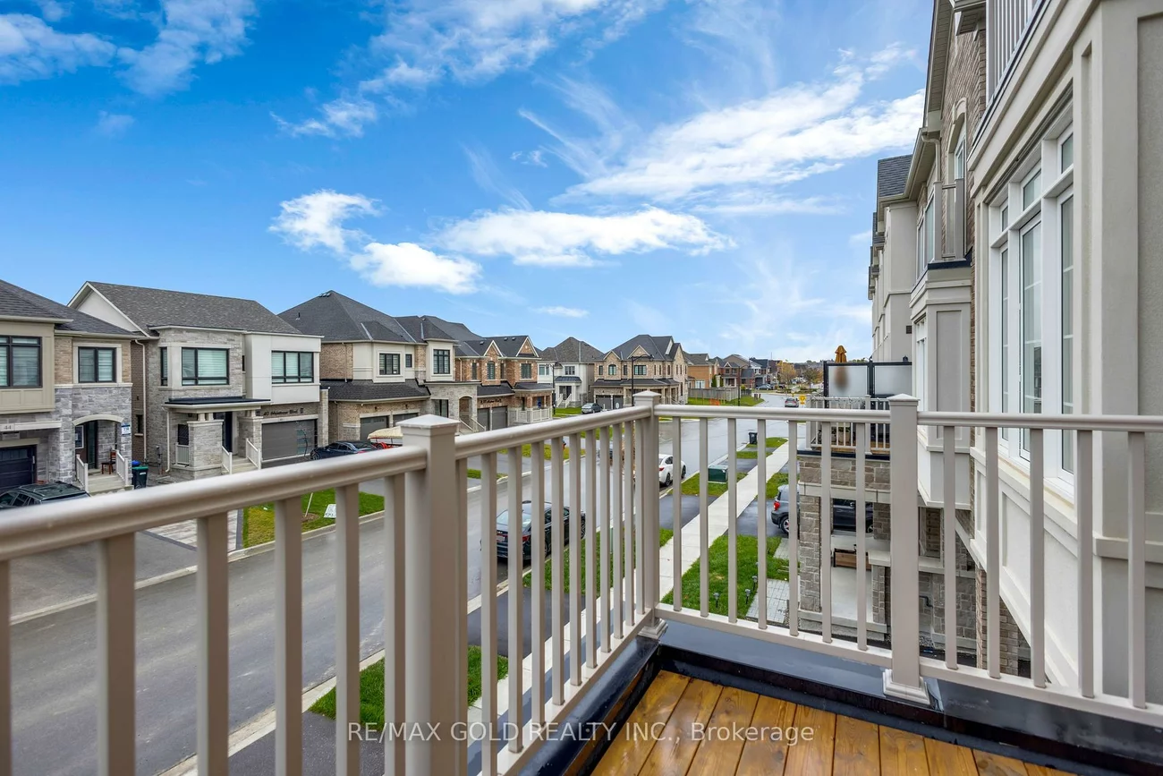 47, Montrose, Bradford, Bradford West Gwillimbury