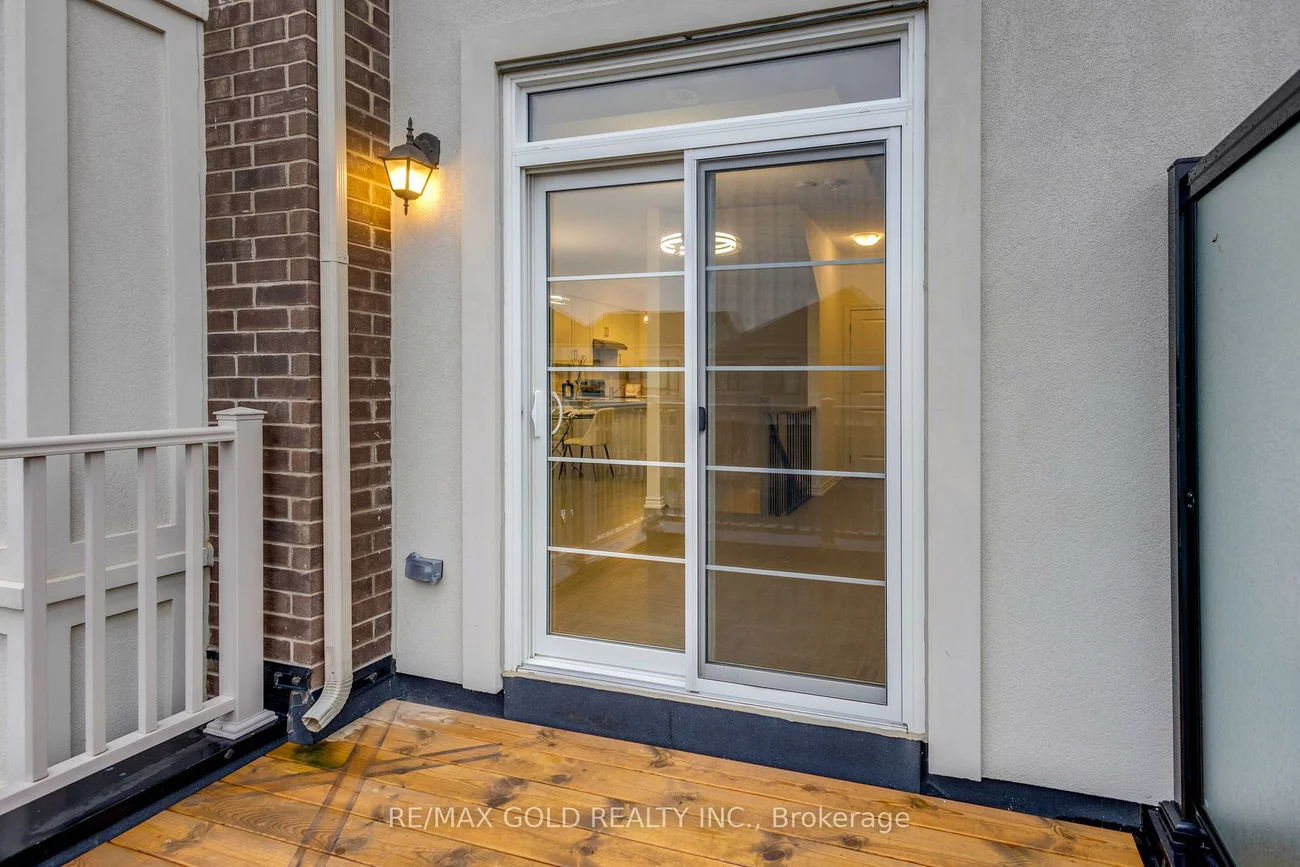 47, Montrose, Bradford, Bradford West Gwillimbury