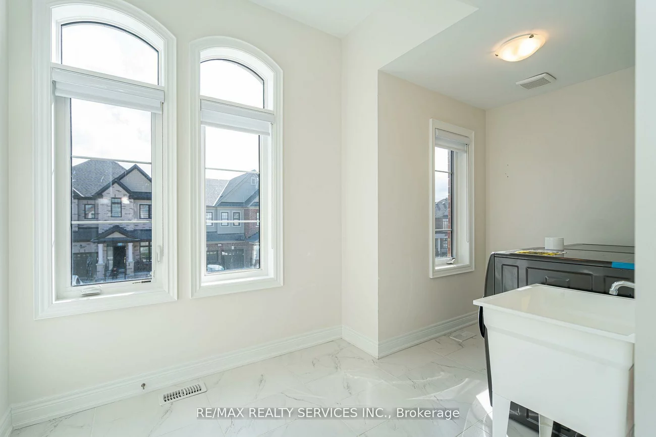 52, Plank, Bond Head, Bradford West Gwillimbury