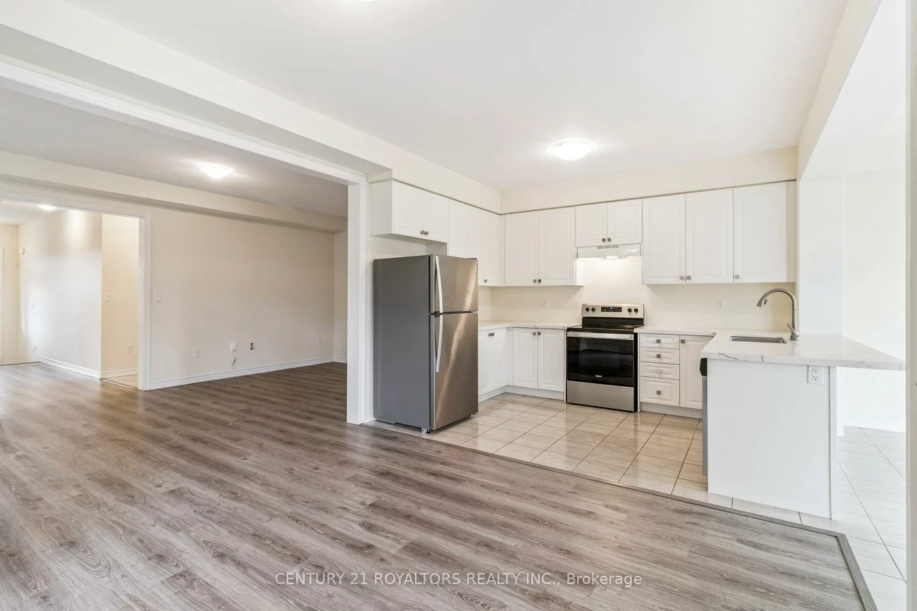 25, Ferragine, Bradford, Bradford West Gwillimbury