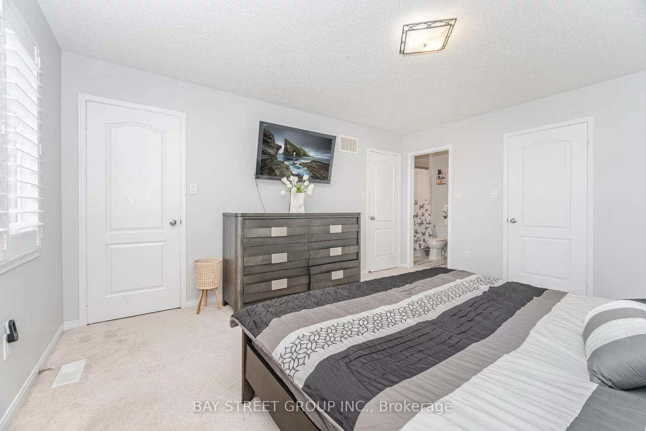 48, Acorn, Bradford, Bradford West Gwillimbury