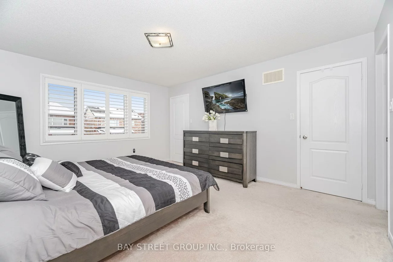 48, Acorn, Bradford, Bradford West Gwillimbury