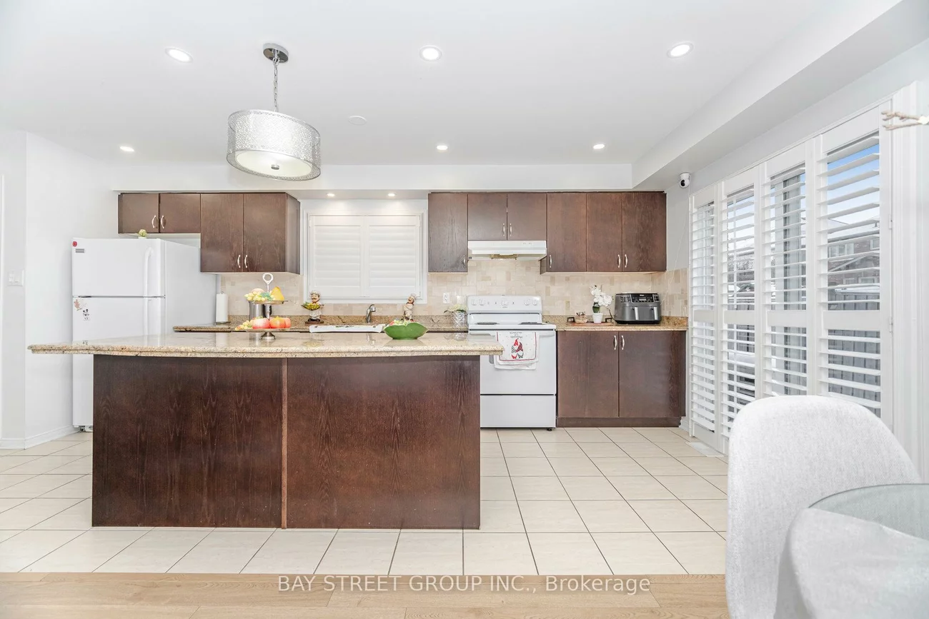 48, Acorn, Bradford, Bradford West Gwillimbury