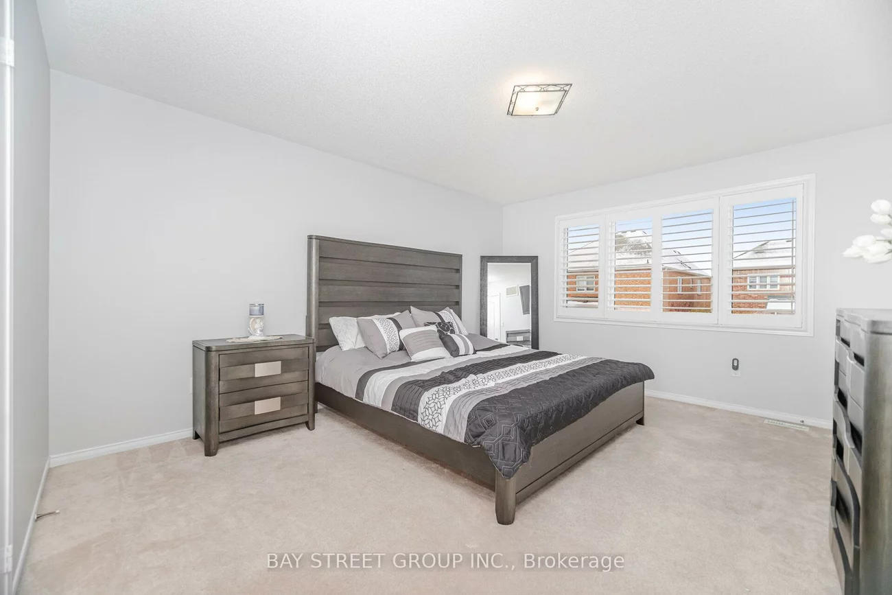 48, Acorn, Bradford, Bradford West Gwillimbury