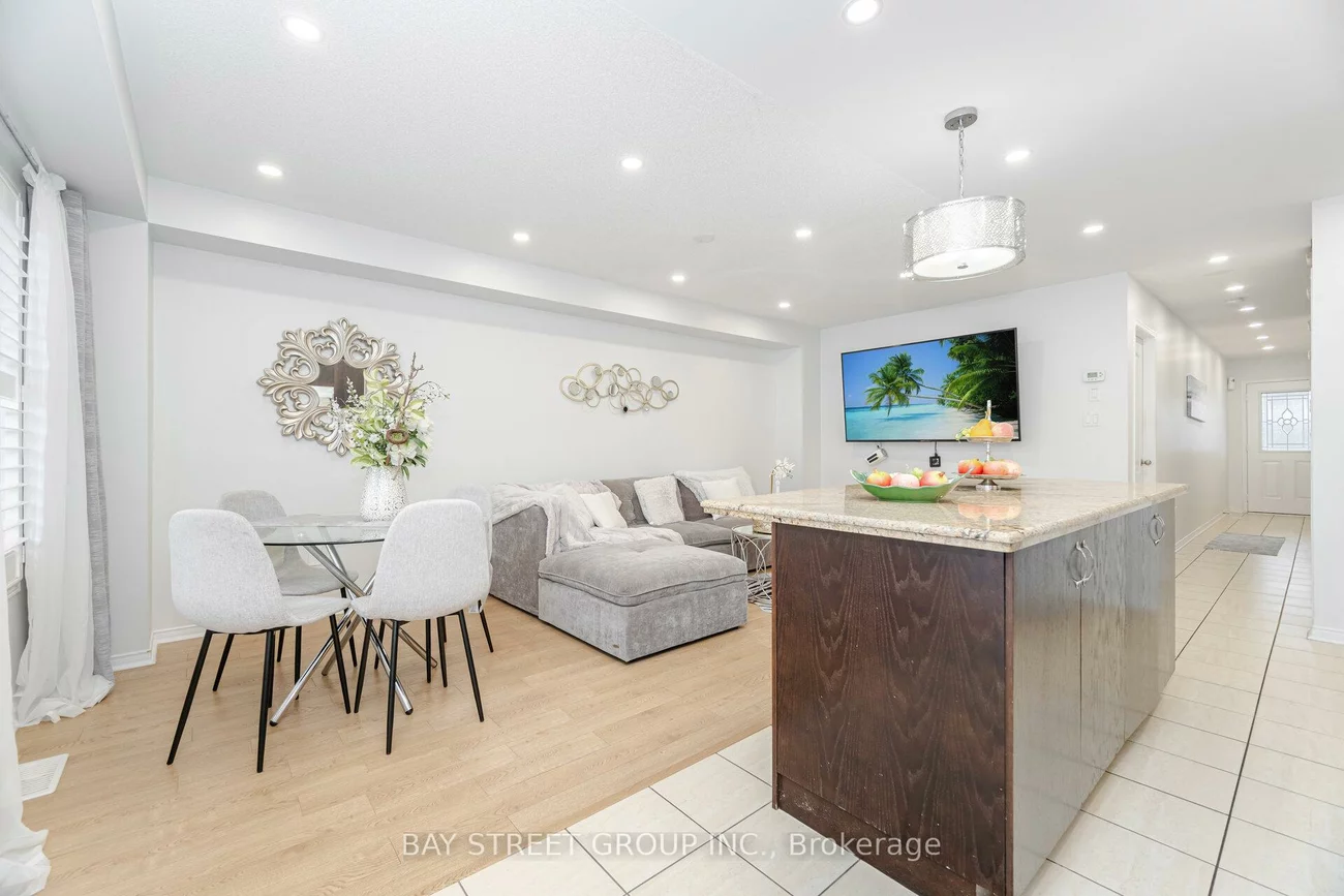 48, Acorn, Bradford, Bradford West Gwillimbury